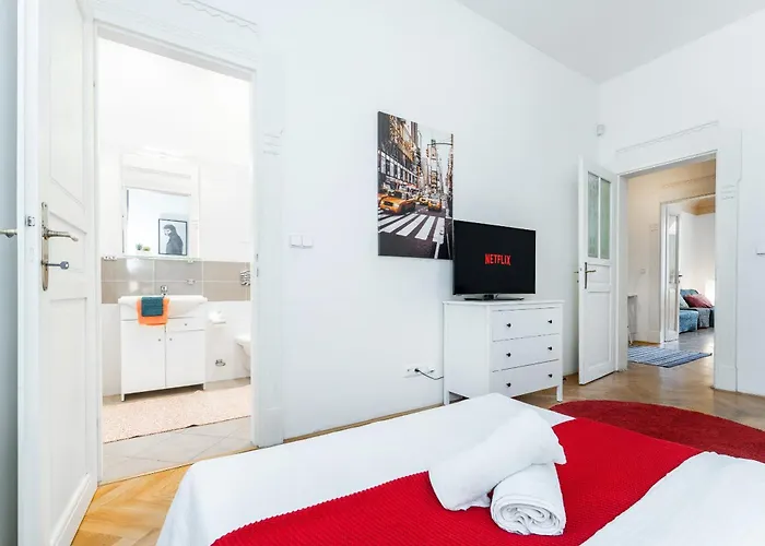 2bdr Old Town Square W Fast Wi-fi Apartament *