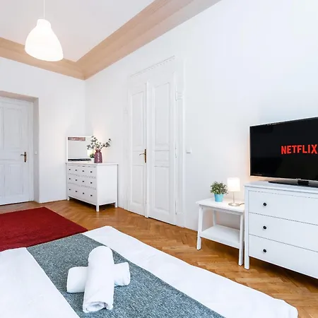Daire 2bdr Old Town Square W Fast Wi-fi Prag